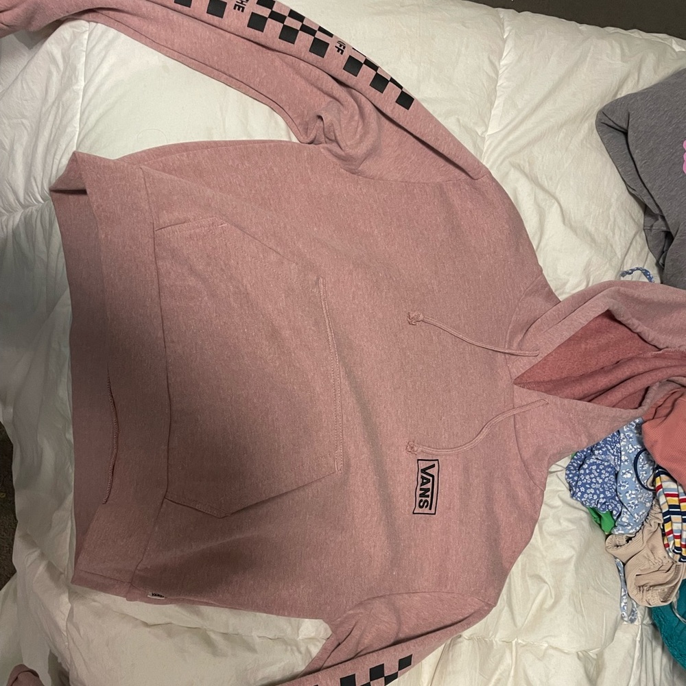 Never wear. Worn three times